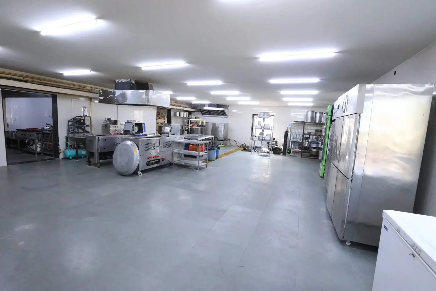 Annapurna P P Savani University Campus Canteen Kitchen Internal space