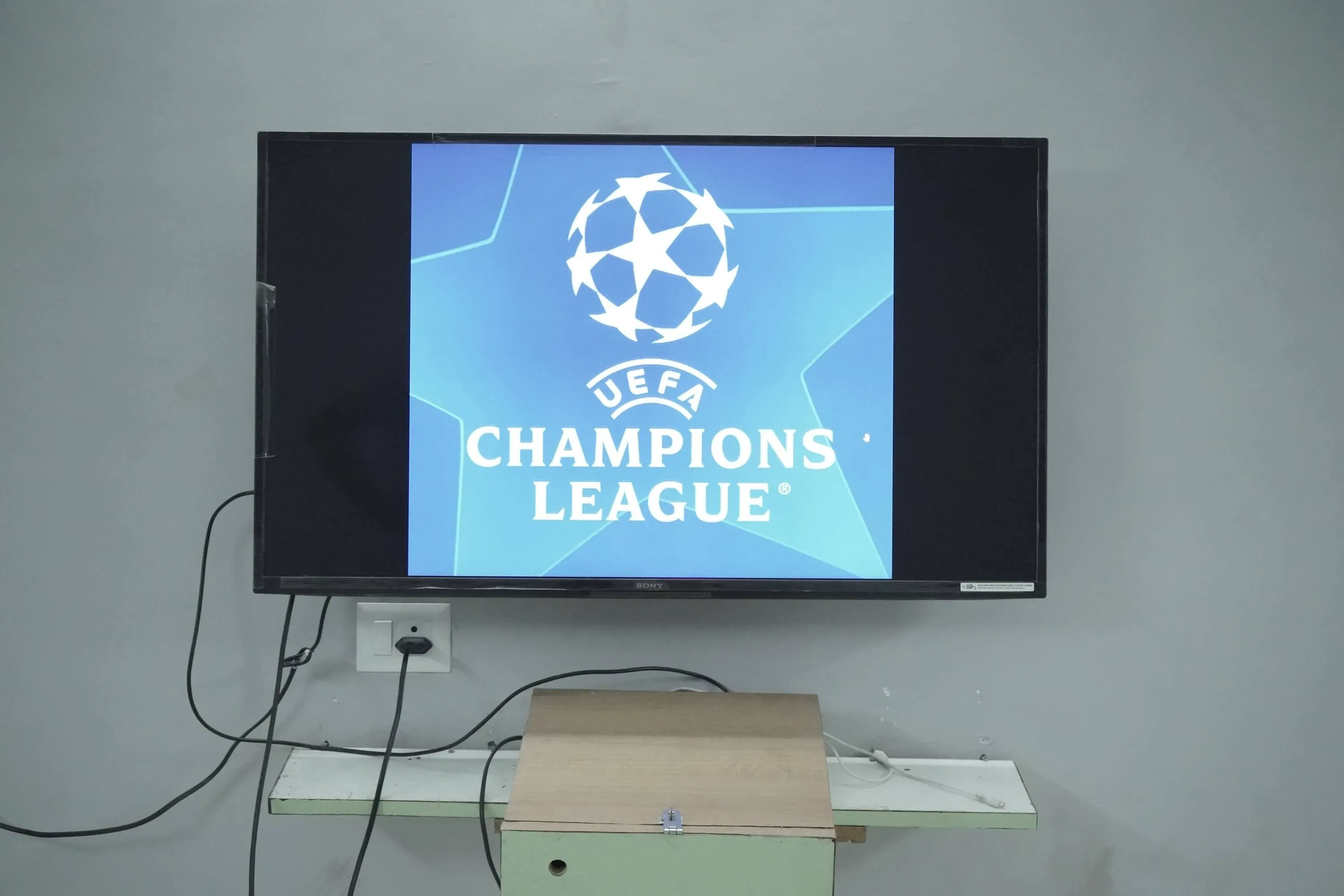 Hostel Play Station-and Television